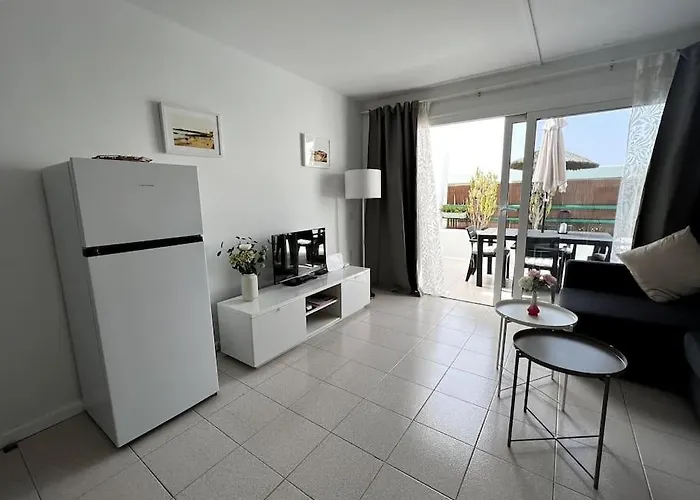 Lola - Cosy & 1 Bedroom Lägenhet