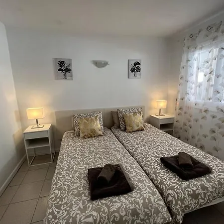 Lola - Cosy & 1 Bedroom アパート *