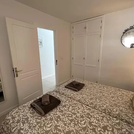 アパート Lola - Cosy & 1 Bedroom *