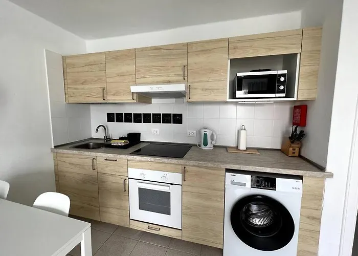 Apartment Lola - Cosy & 1 Bedroom Tias